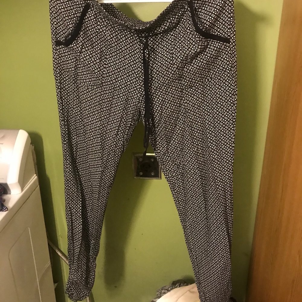 Women’s drawstring pants